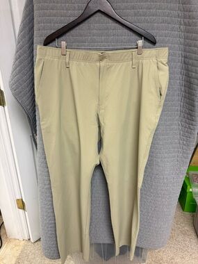 Men's Under Armor Tan Stretch Casual Pants